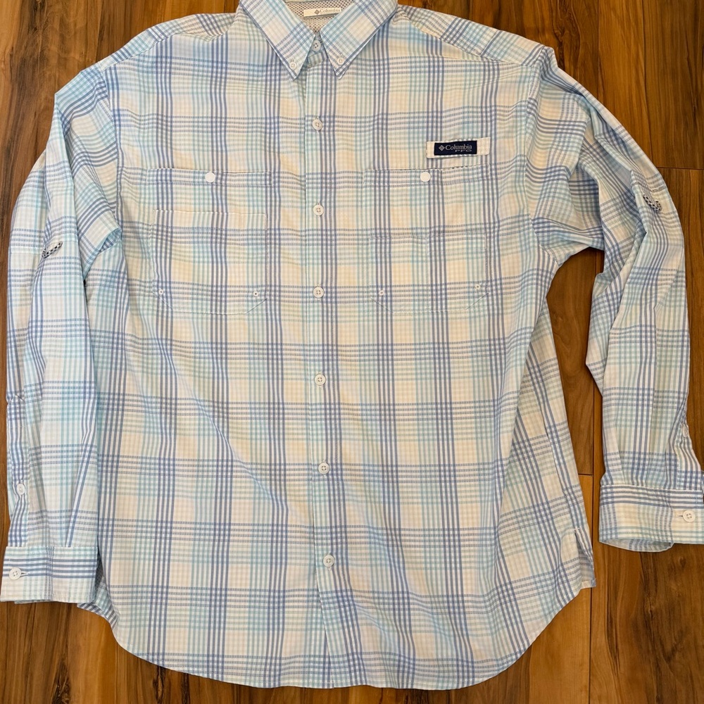 Columbia Men's Light Blue Checkered Shirt